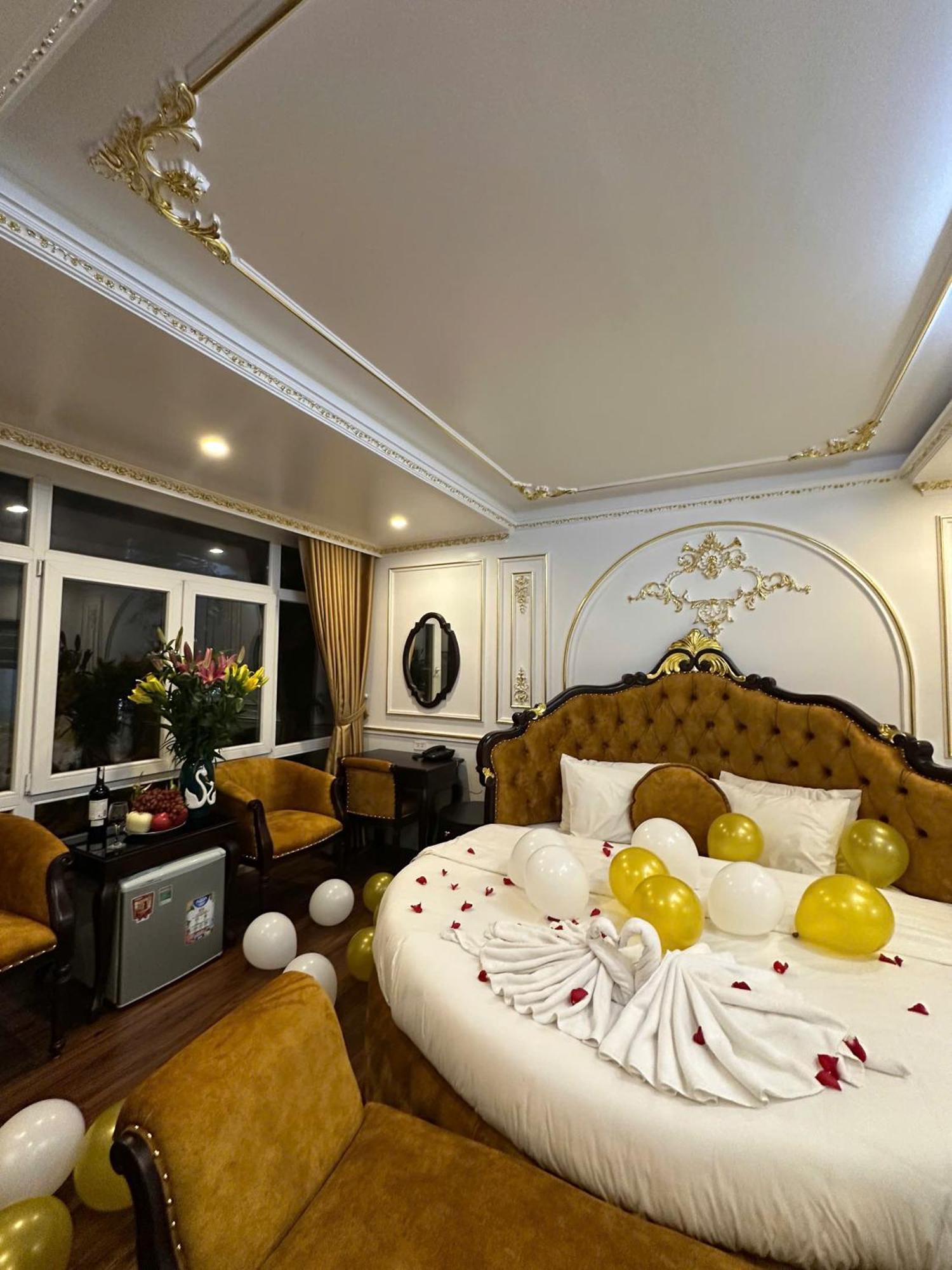 Aloha Hotel Hanoi Bagian luar foto