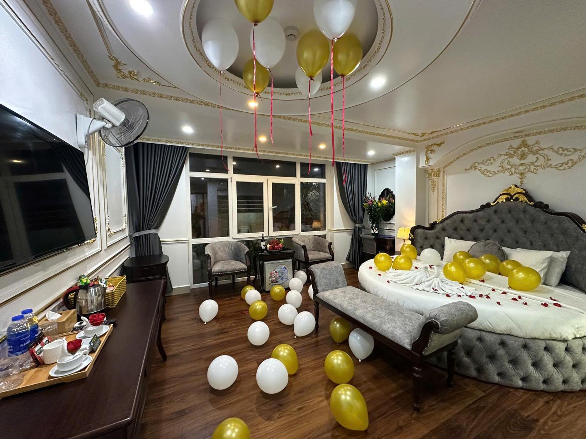 Aloha Hotel Hanoi Bagian luar foto